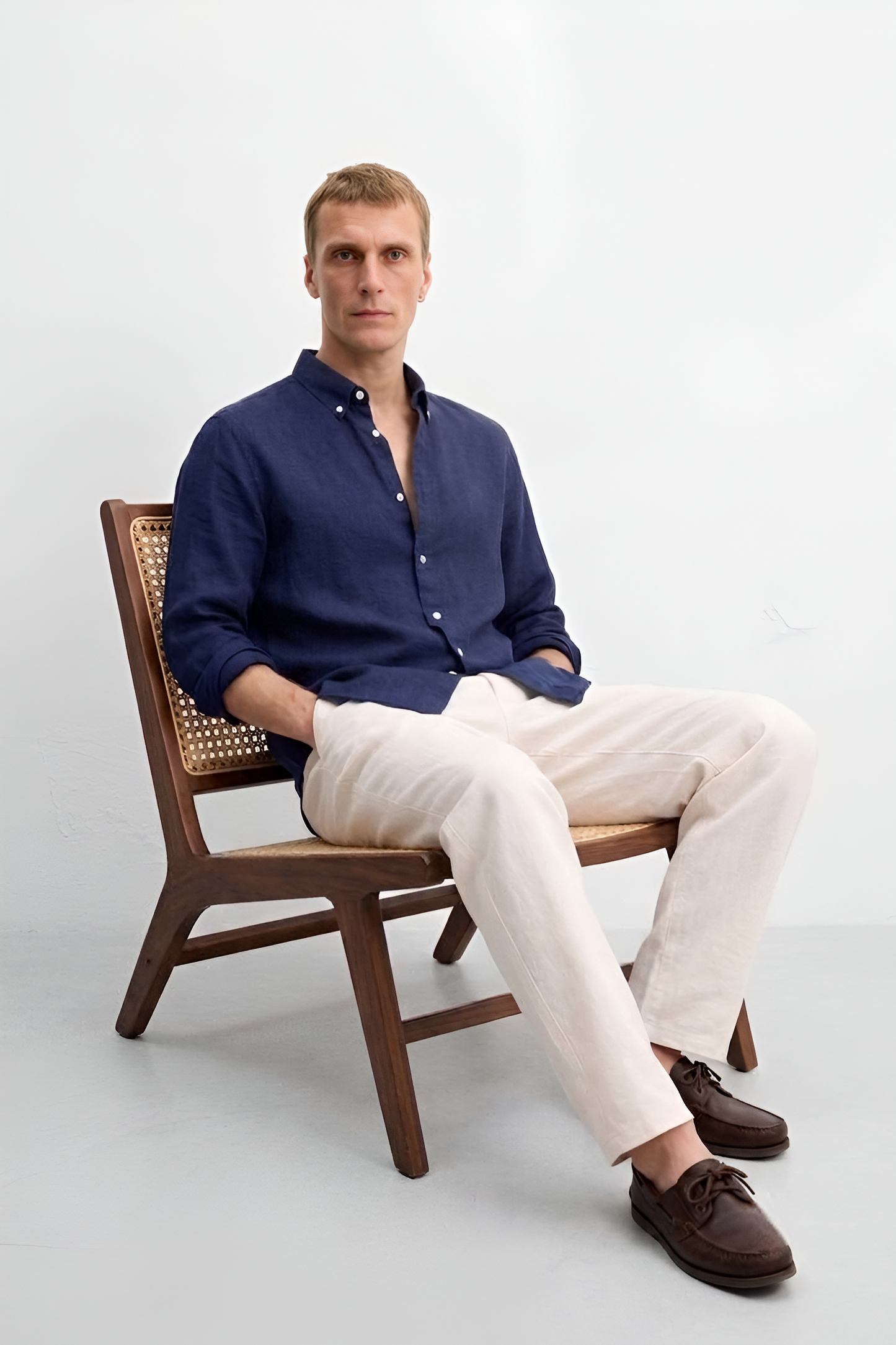 Men's Linen Blend Solid Casual Shirt (Navy Blue)